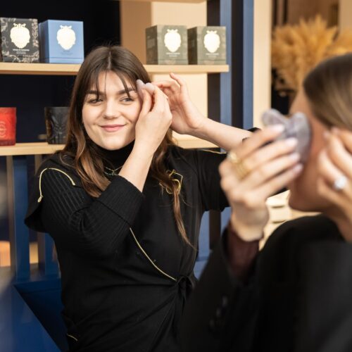 Bienvenue à Eden des Sens, votre spa et institut de beauté à Paris et Marne-la-Vallée, offrant des soins de luxe pour la détente, la beauté et le bien-être. Massages, Visage, Minceur.